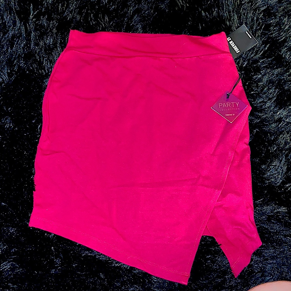 FUCHSIA SKIRT- SHORT